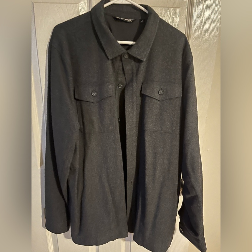 Travis Mathew brand flannel shirt - size XL